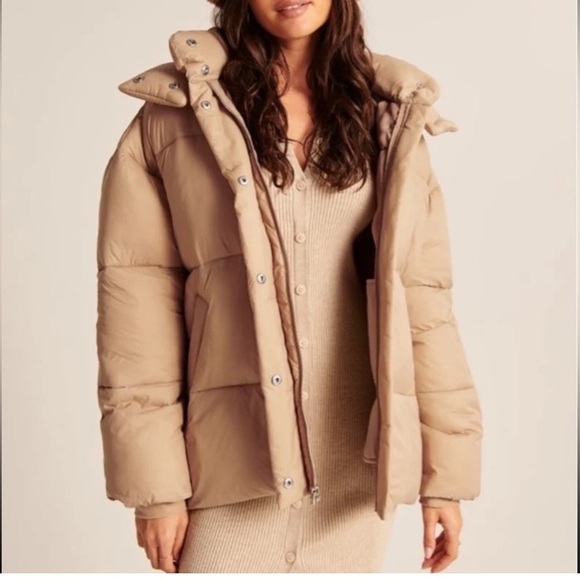 abercrombie&fitch oversized puffer jacket women’s size large used - Picture 1 of 10